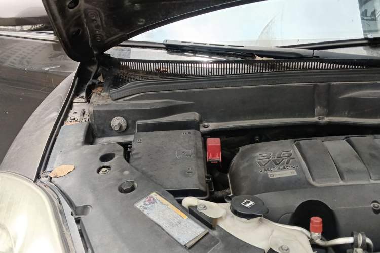 Used Buick Enclave 2009 3.6L CXL1 Elite Edition Engine Bay Right