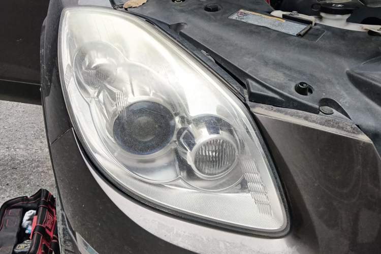 Used Buick Enclave 2009 3.6L CXL1 Elite Edition Right Front Headlight