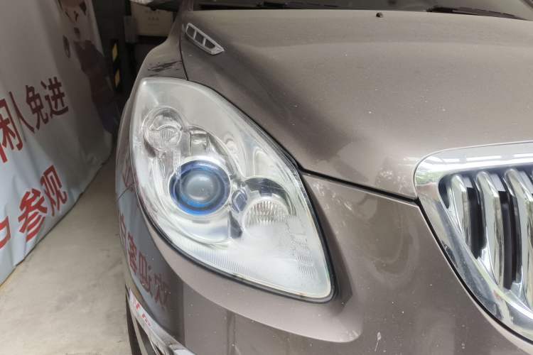 Used Buick Enclave 2009 3.6L CXL2 Flagship Edition Right Front Headlight