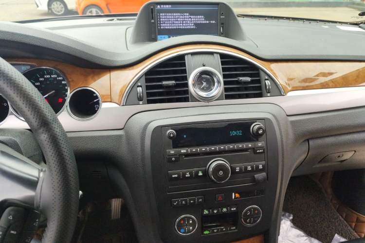 Used Buick Enclave 2010 3.6L Elite Edition Audio And AC Panel