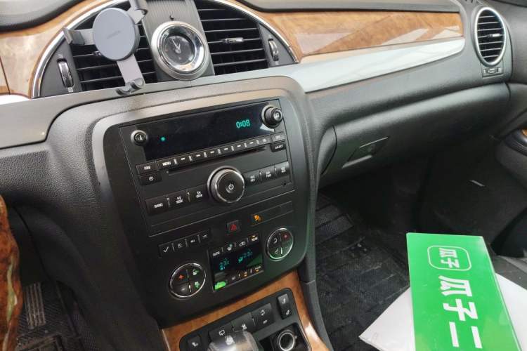 Used Buick Enclave 2010 3.6L Elite Edition Audio And AC Panel
