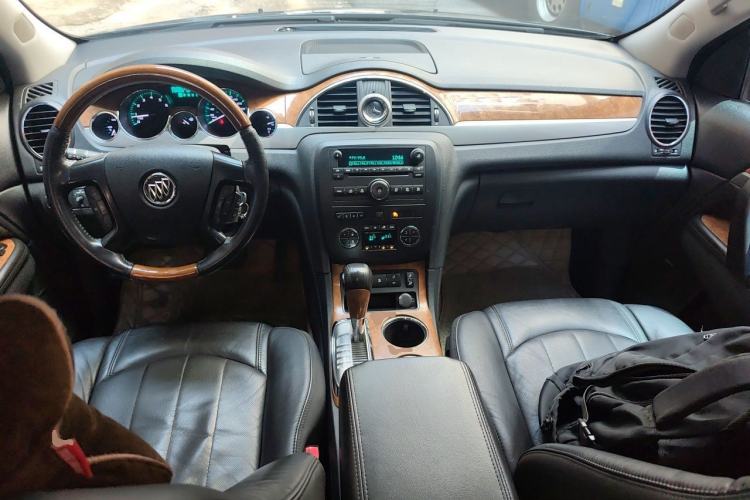 Used Buick Enclave 2010 3.6L Elite Edition Center Console