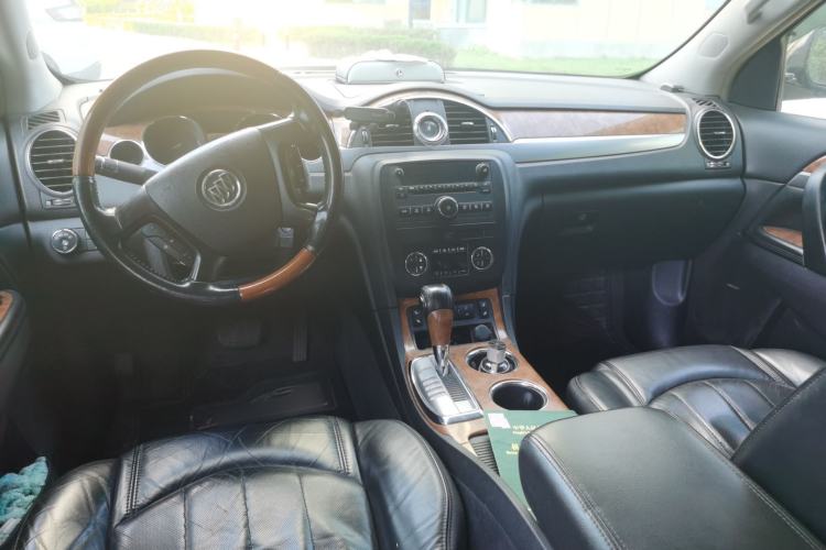 Used Buick Enclave 2010 3.6L Elite Edition Center Console