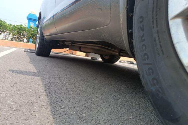 Used Buick Enclave 2010 3.6L Elite Edition Chassis Front Right
