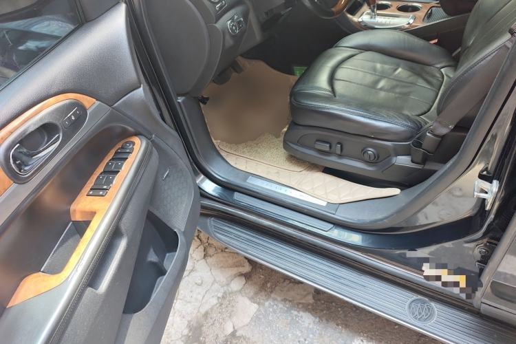 Used Buick Enclave 2010 3.6L Elite Edition Driver Seat