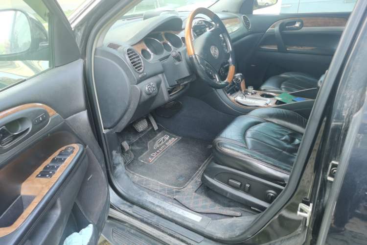 Used Buick Enclave 2010 3.6L Elite Edition Driver Seat
