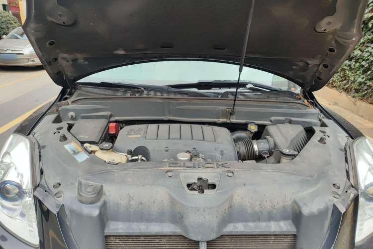 Used Buick Enclave 2010 3.6L Flagship Edition Engine Bay