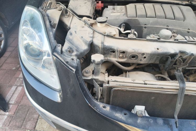 Used Buick Enclave 2010 3.6L Elite Edition Engine Bay Right