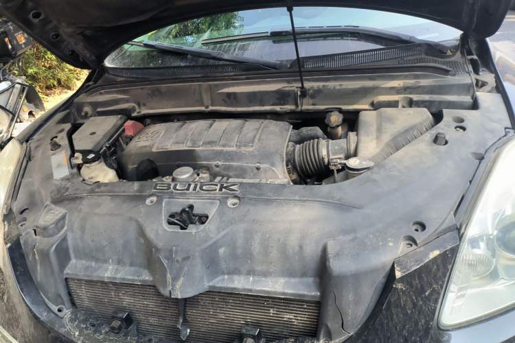 Used Buick Enclave 2010 3.6L Elite Edition Engine Bay