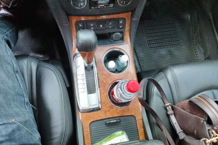Used Buick Enclave 2010 3.6L Elite Edition Gear Lever