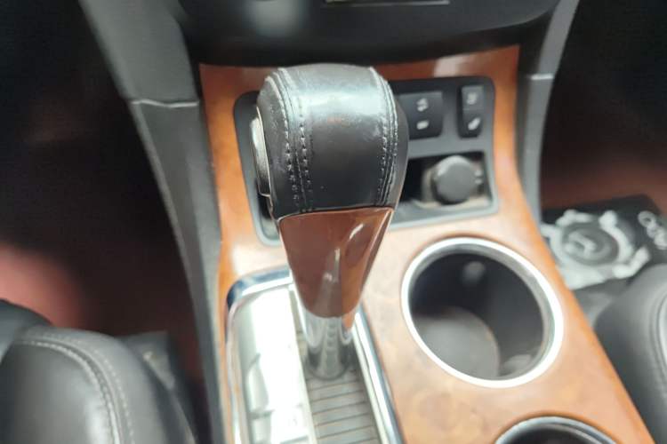 Used Buick Enclave 2010 3.6L Flagship Edition Gear Lever