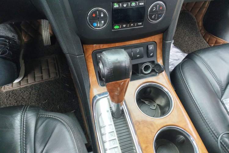 Used Buick Enclave 2010 3.6L Elite Edition Gear Lever