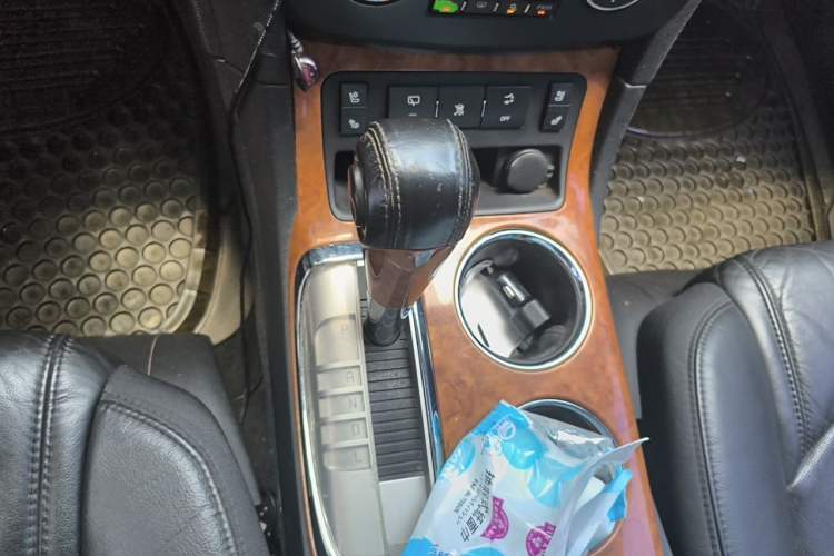 Used Buick Enclave 2010 3.6L Flagship Edition Gear Lever