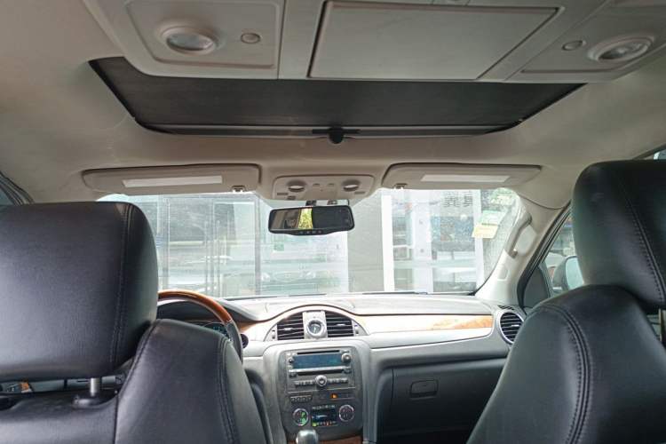 Used Buick Enclave 2010 3.6L Elite Edition Headliner