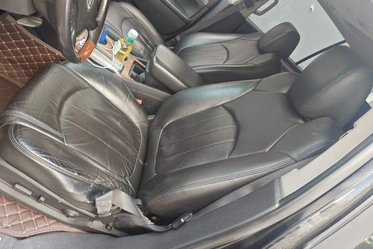 Used Buick Enclave 2010 3.6L Elite Edition Left Front Seat
