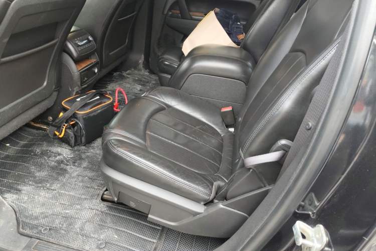 Used Buick Enclave 2010 3.6L Elite Edition Left Rear Seat