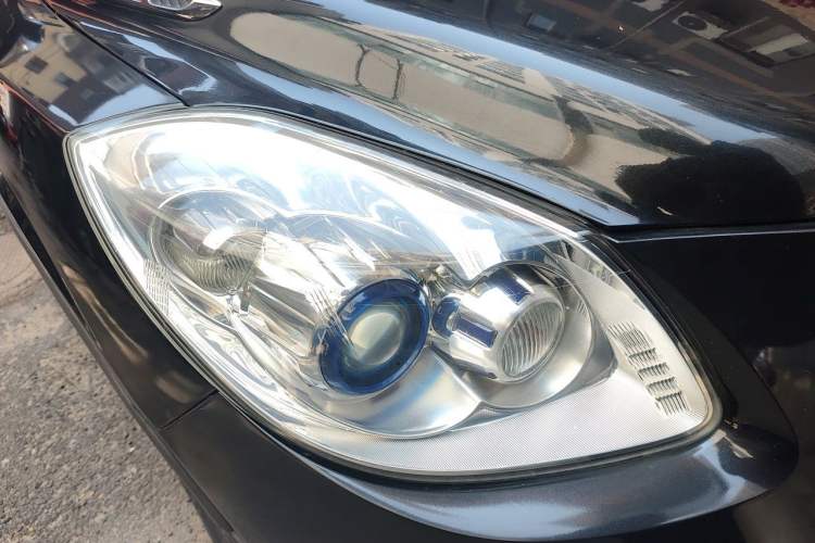 Used Buick Enclave 2010 3.6L Elite Edition Right Front Headlight