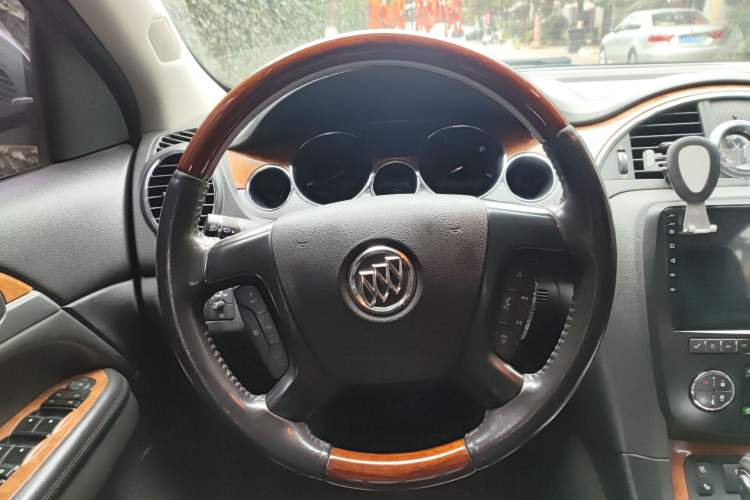 Used Buick Enclave 2010 3.6L Flagship Edition Steering Wheel