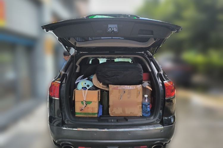 Used Buick Enclave 2010 3.6L Flagship Edition Trunk