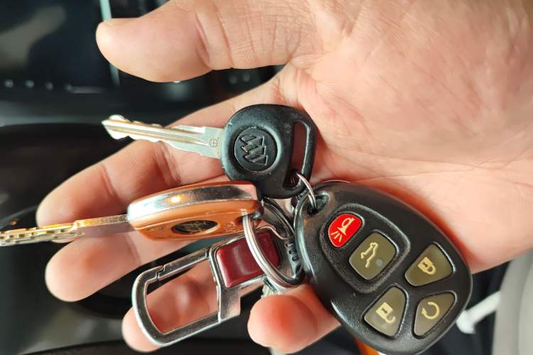 Used Buick Enclave 2010 3.6L Flagship Edition Vehicle Key