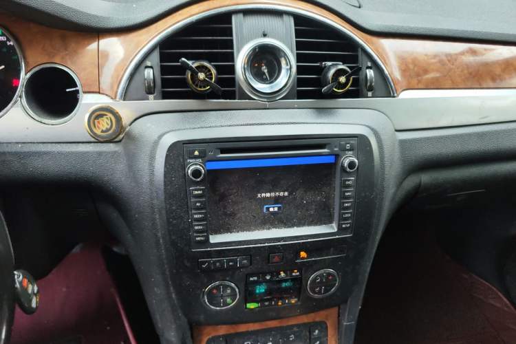 Used Buick Enclave 2010 3.6L Elite Edition Audio And AC Panel