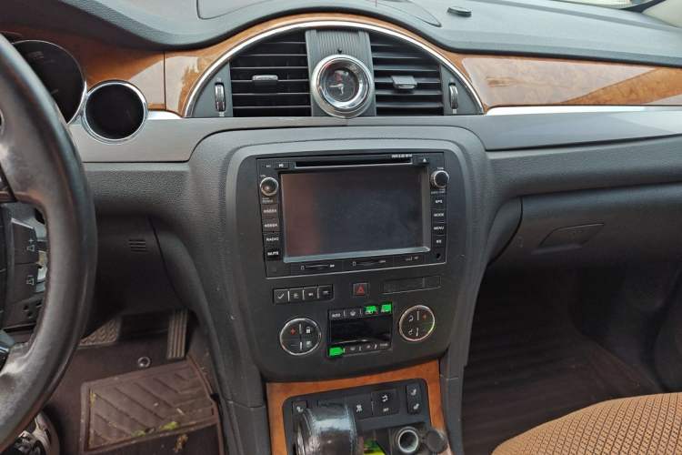 Used Buick Enclave 2010 3.6L Elite Edition Audio And AC Panel