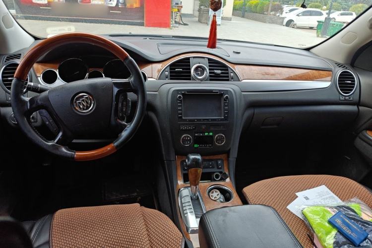 Used Buick Enclave 2010 3.6L Elite Edition Center Console