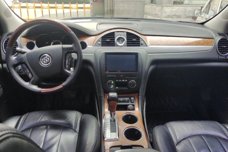 Used Buick Enclave 2010 3.6L Elite Edition Center Console