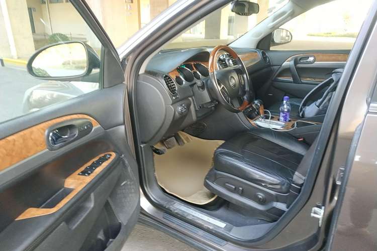 Used Buick Enclave 2010 3.6L Elite Edition Driver Seat