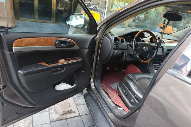Used Buick Enclave 2010 3.6L Elite Edition Driver Seat