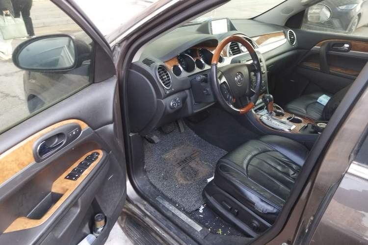 Used Buick Enclave 2010 3.6L Elite Edition Driver Seat