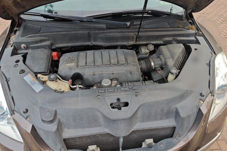 Used Buick Enclave 2010 3.6L Elite Edition Engine Bay