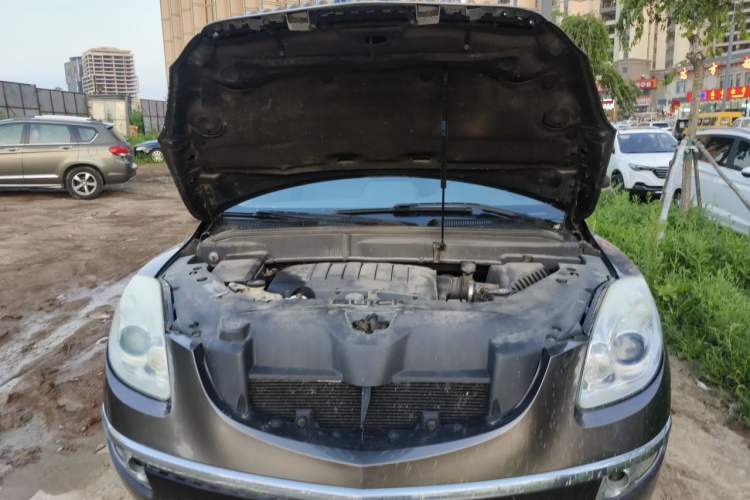 Used Buick Enclave 2010 3.6L Elite Edition Engine Bay