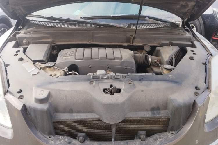 Used Buick Enclave 2010 3.6L Elite Edition Engine Bay