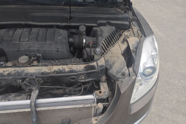 Used Buick Enclave 2010 3.6L Flagship Edition Engine Bay Left