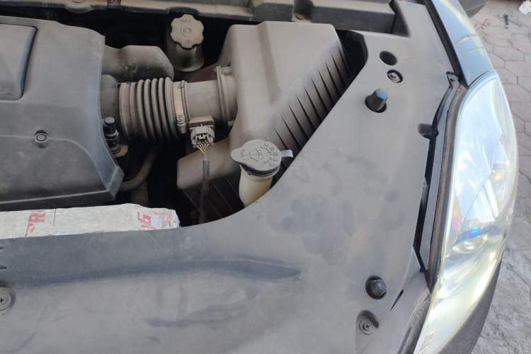 Used Buick Enclave 2010 3.6L Flagship Edition Engine Bay Left