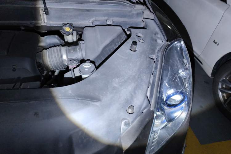 Used Buick Enclave 2010 3.6L Elite Edition Engine Bay Left