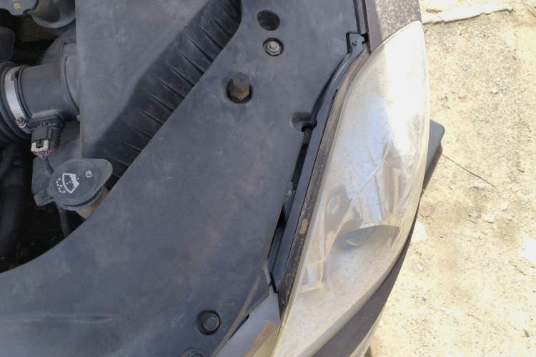 Used Buick Enclave 2010 3.6L Elite Edition Engine Bay Left