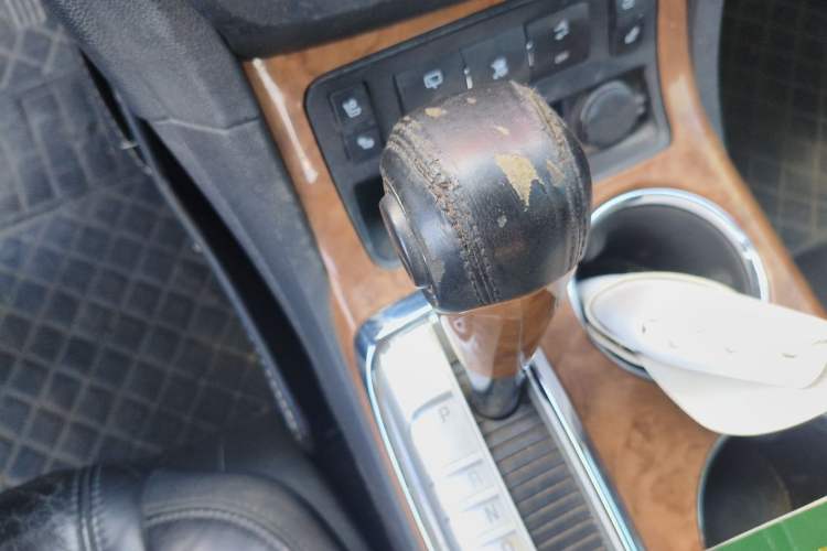 Used Buick Enclave 2010 3.6L Flagship Edition Gear Lever