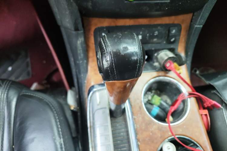 Used Buick Enclave 2010 3.6L Elite Edition Gear Lever