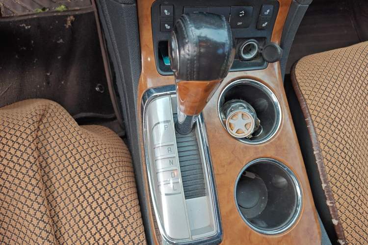 Used Buick Enclave 2010 3.6L Elite Edition Gear Lever