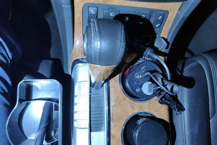 Used Buick Enclave 2010 3.6L Elite Edition Gear Lever