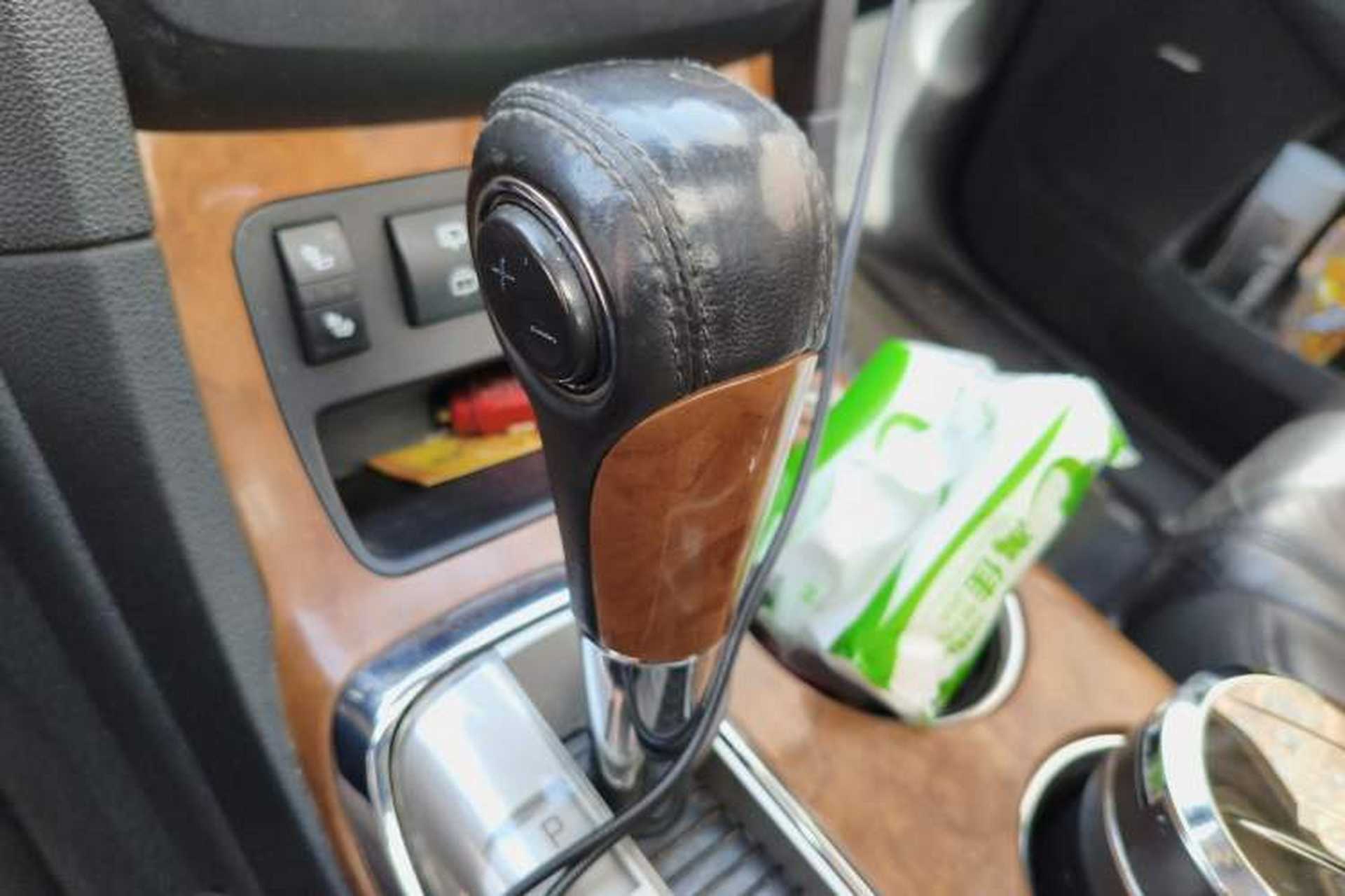 Used Buick Enclave 2010 3.6L Elite Edition Gear Lever