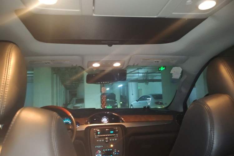 Used Buick Enclave 2010 3.6L Flagship Edition Headliner