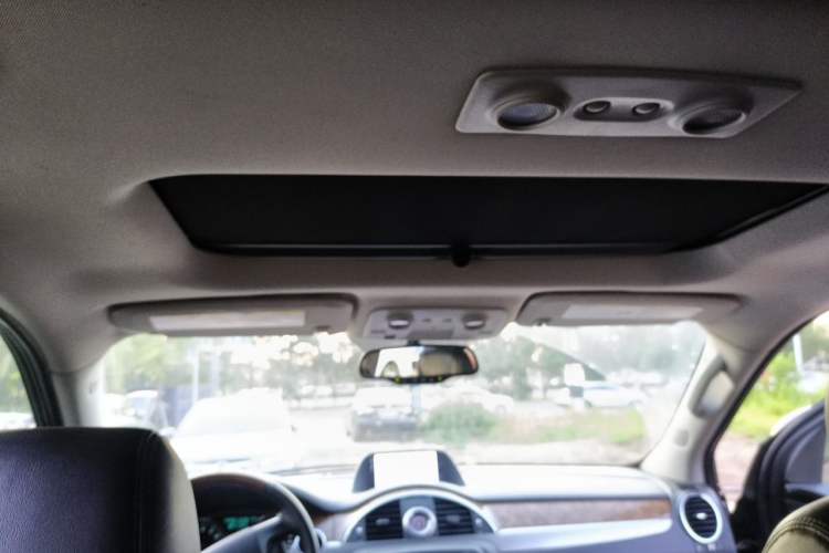 Used Buick Enclave 2010 3.6L Elite Edition Headliner