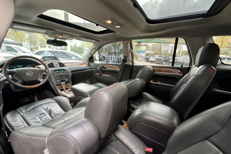 Used Buick Enclave 2010 3.6L Elite Edition Interior 2