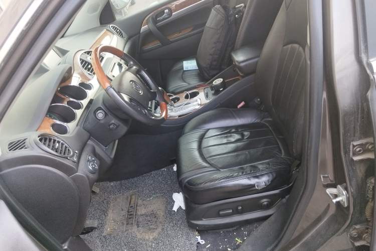 Used Buick Enclave 2010 3.6L Elite Edition Left Front Seat