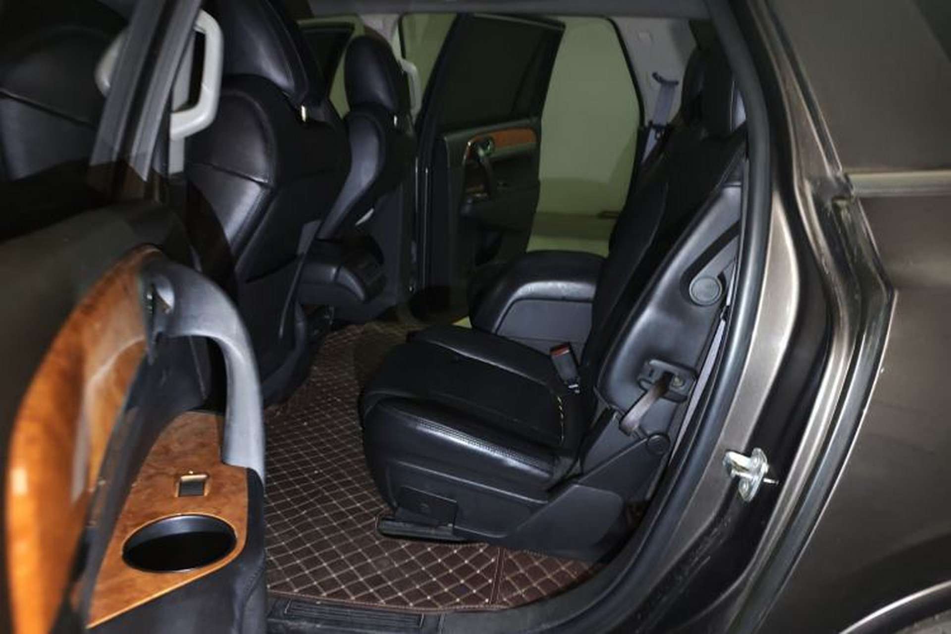 Used Buick Enclave 2010 3.6L Flagship Edition Left Rear Seat