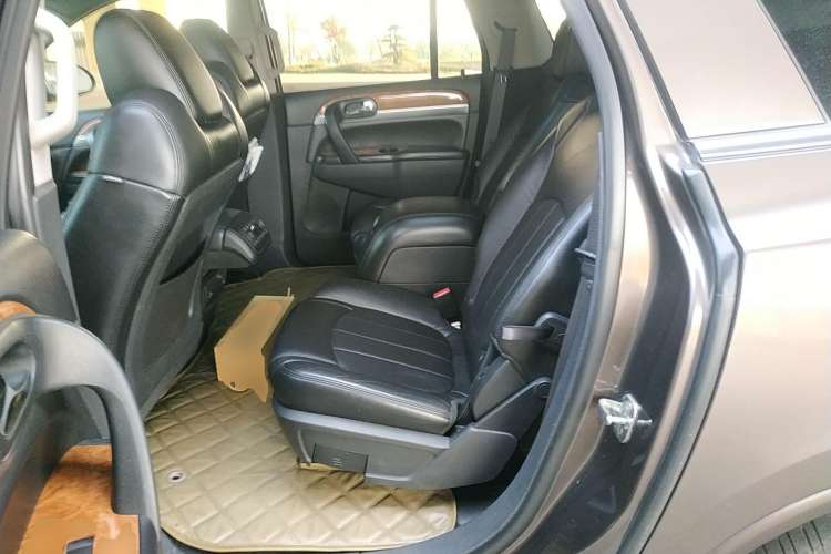 Used Buick Enclave 2010 3.6L Elite Edition Left Rear Seat