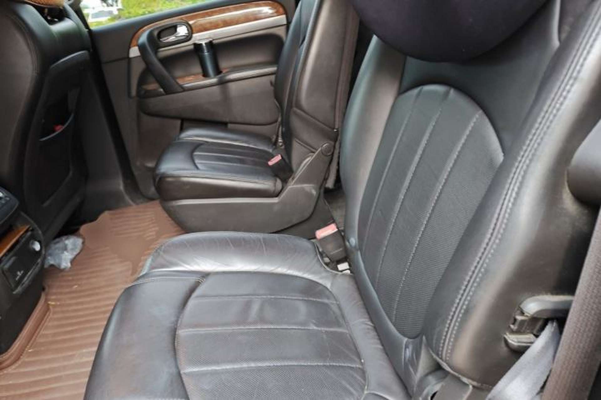 Used Buick Enclave 2010 3.6L Elite Edition Left Rear Seat